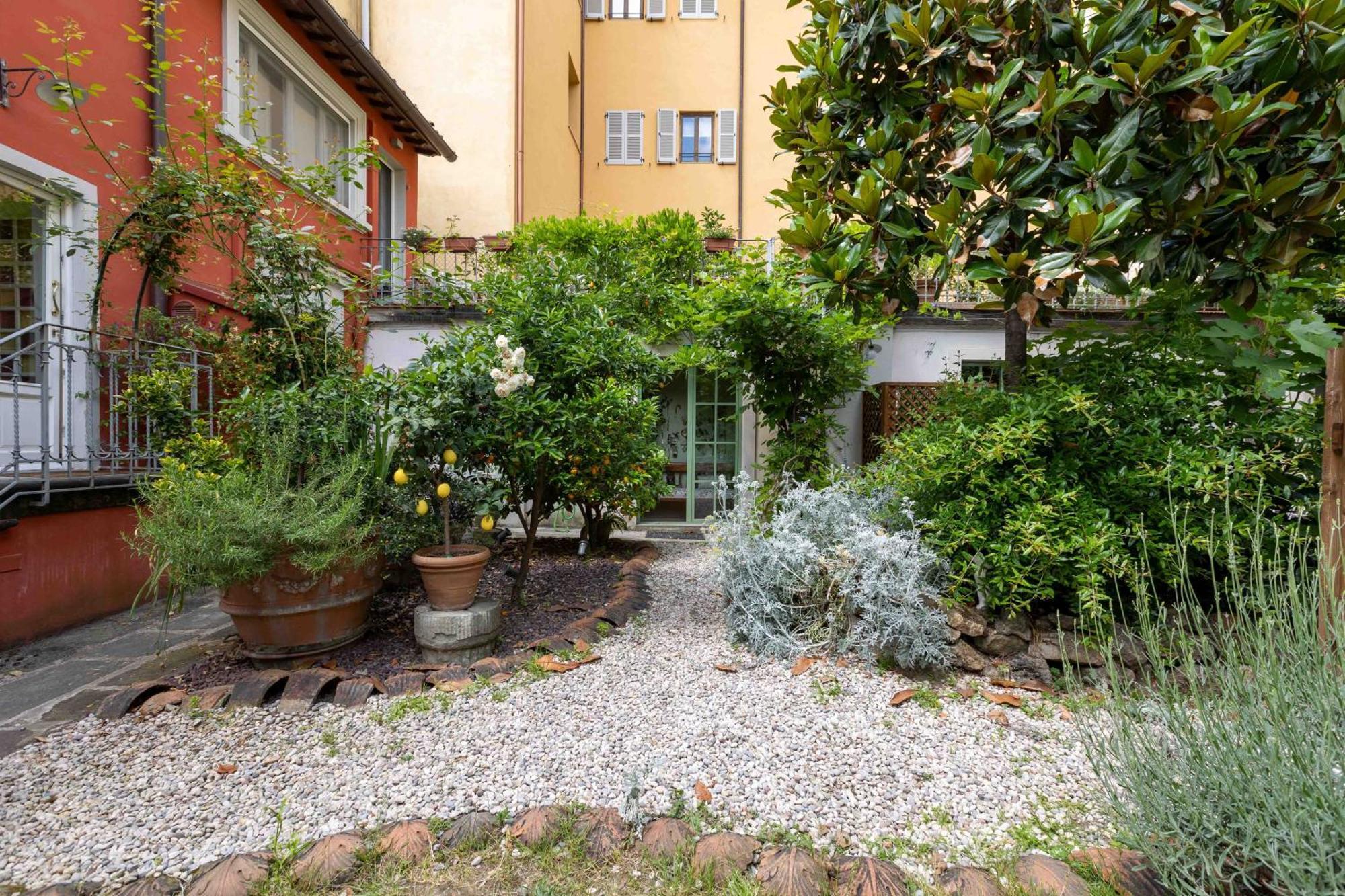 Secret Garden Firenze B&B Экстерьер фото